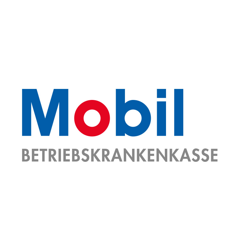 Logo der Mobil Betriebskrankenkasse. Der Schriftzug "Mobil" in blauer Farbe, wobei das "o" rot ist. Darunter steht in kleinerer, grauer Schrift "BETRIEBSKRANKENKASSE". Ein Klick auf das Logo öffnet die Webseite der Mobil Krankenkasse.